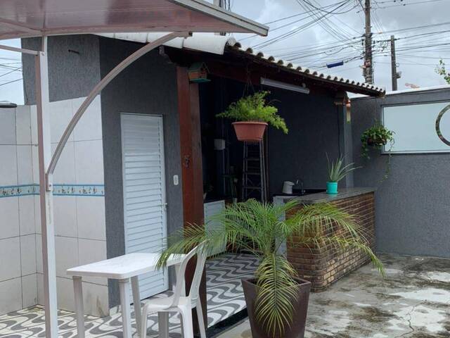 #432 - Apartamento para Venda em Rio das Ostras - RJ