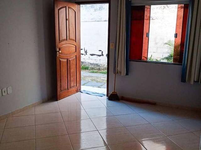 Casa para Venda em Rio das Ostras - 5