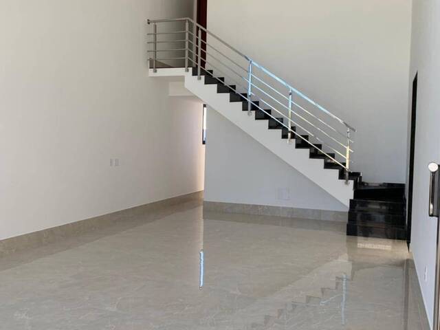 Casa para Venda em Rio das Ostras - 3