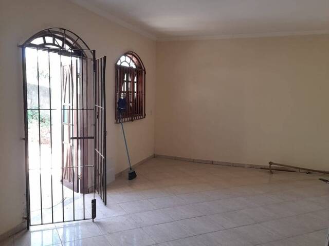 Casa para Venda em Rio das Ostras - 3