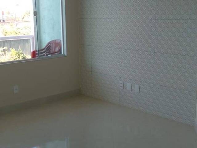 #574 - Apartamento para Venda em Rio das Ostras - RJ