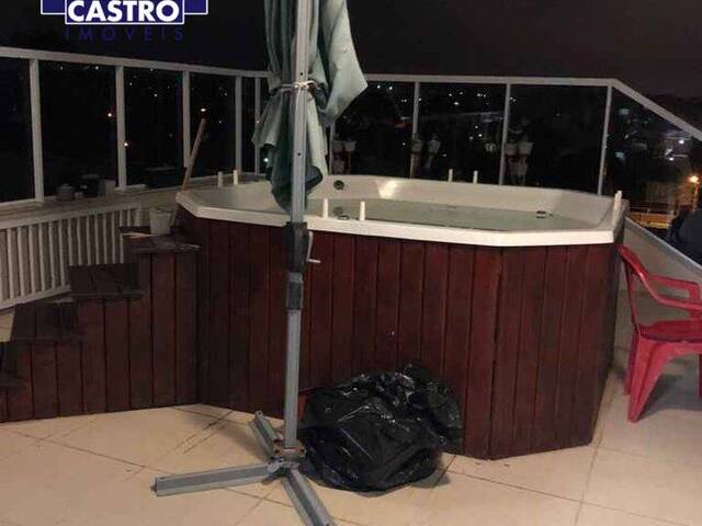 #698 - Apartamento para Venda em Rio das Ostras - RJ