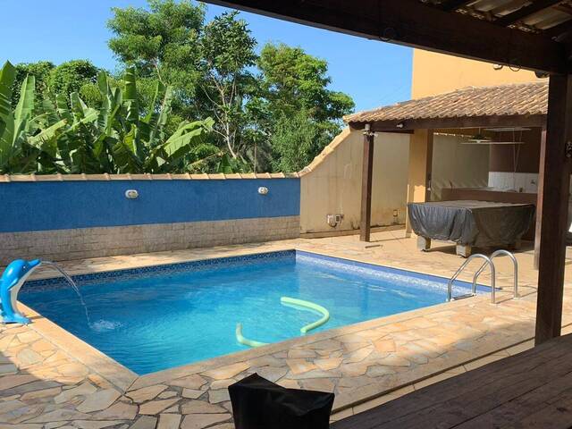 #757 - Casa para Venda em Rio das Ostras - RJ