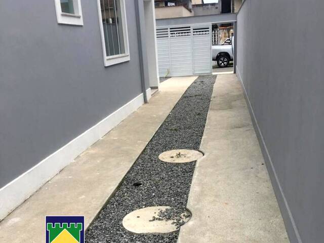 Casa para Venda em Rio das Ostras - 5