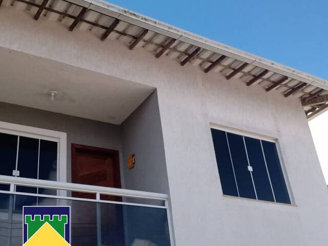 #1000 - Casa para Venda em Rio das Ostras - RJ