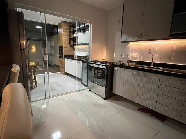 #1087 - Casa para Venda em Rio das Ostras - RJ