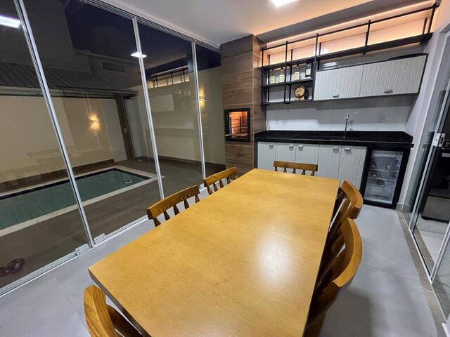 Casa para Venda em Rio das Ostras - 4