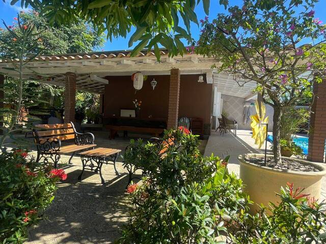 #1097 - Casa para Venda em Rio de Janeiro - RJ