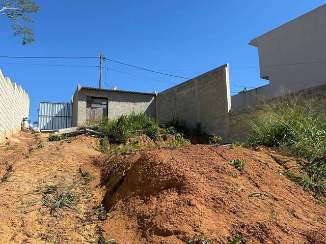Área para Venda em Rio das Ostras - 5
