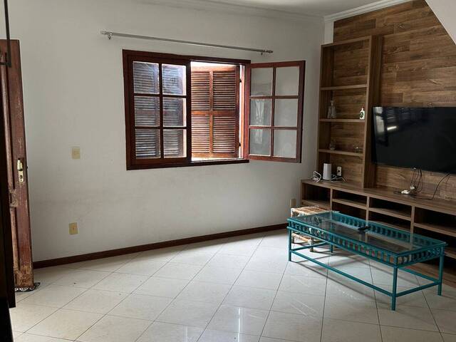 Casa para Venda em Rio das Ostras - 4