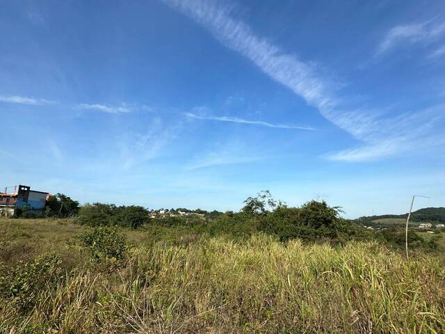 Área para Venda em Rio das Ostras - 2
